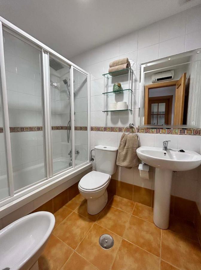 Portosin Con Piscina Al Lado De La Playa